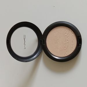 MAC double gleam highlighter